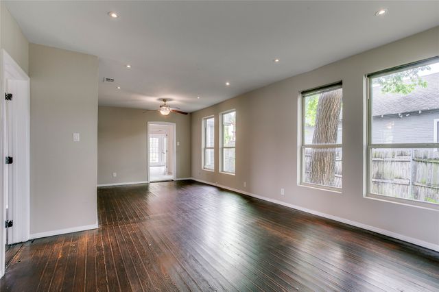 818 E Woodin Boulevard, Dallas, TX 75216