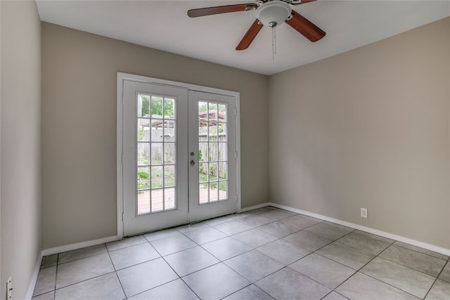 818 E Woodin Boulevard, Dallas, TX 75216