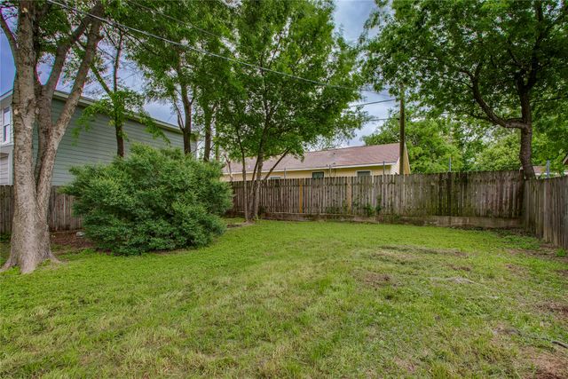 818 E Woodin Boulevard, Dallas, TX 75216