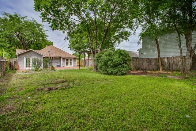 818 E Woodin Boulevard, Dallas, TX 75216