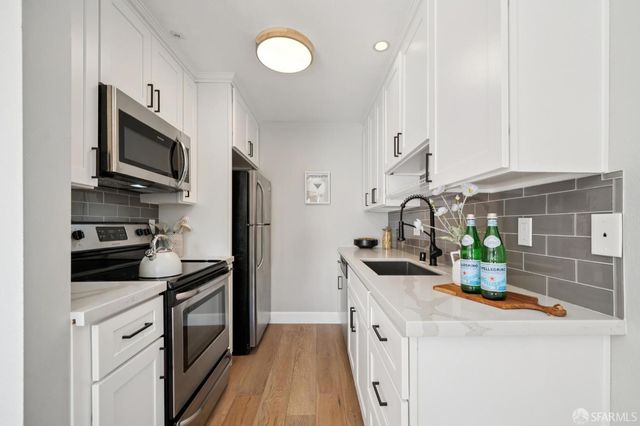 5264 3rd Street 303, San Francisco, CA 94124