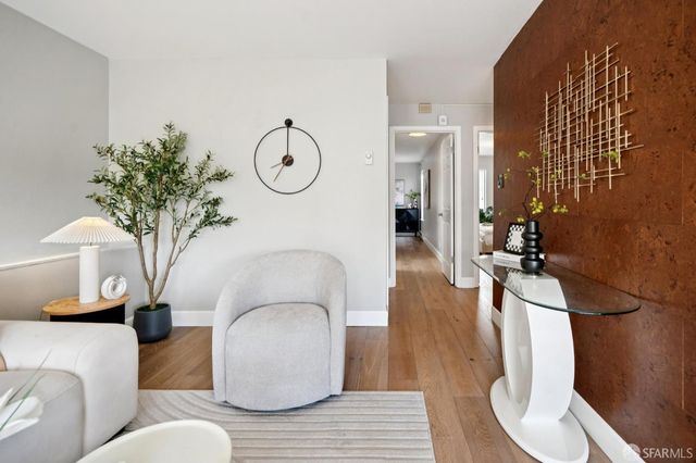 5264 3rd Street 303, San Francisco, CA 94124