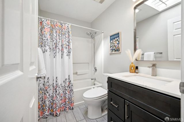 5264 3rd Street 303, San Francisco, CA 94124