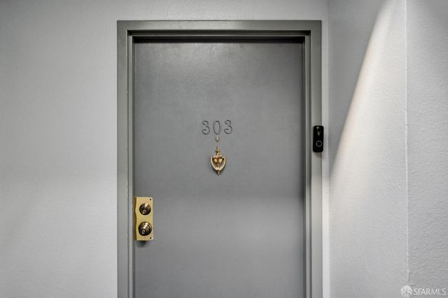 5264 3rd Street 303, San Francisco, CA 94124