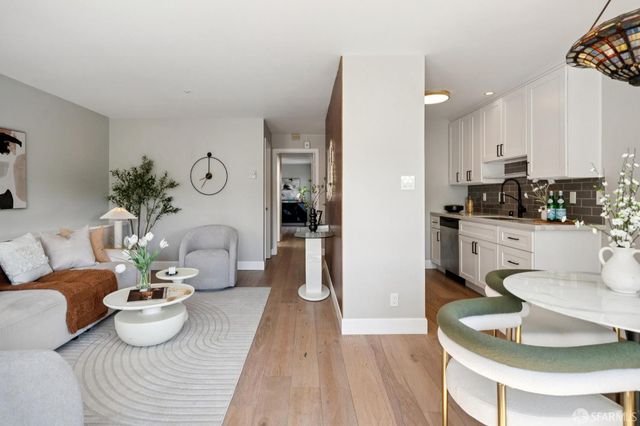 5264 3rd Street 303, San Francisco, CA 94124