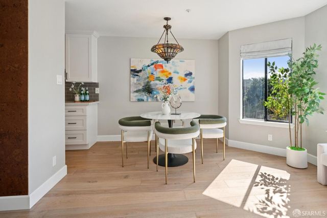 5264 3rd Street 303, San Francisco, CA 94124