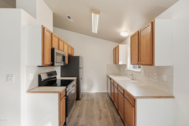 60998 Honkers Lane, Bend, OR 97702