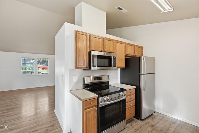 60998 Honkers Lane, Bend, OR 97702