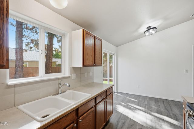 60998 Honkers Lane, Bend, OR 97702