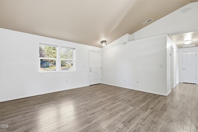 60998 Honkers Lane, Bend, OR 97702