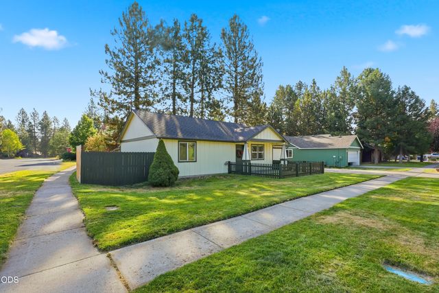 60998 Honkers Lane, Bend, OR 97702