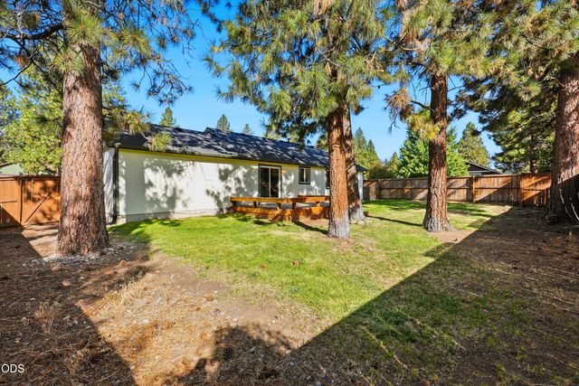 60998 Honkers Lane, Bend, OR 97702