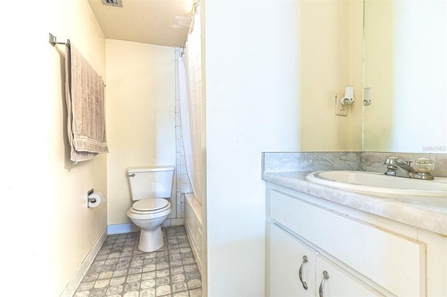 709 RUSSELL LANE 222, Brandon, FL 33510