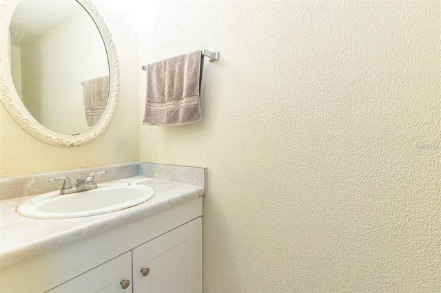 709 RUSSELL LANE 222, Brandon, FL 33510