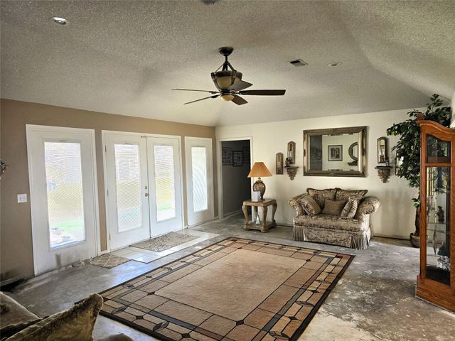 1544 County Road 1272, Deport, TX 75435