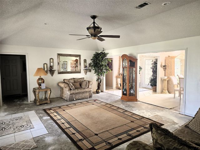 1544 County Road 1272, Deport, TX 75435