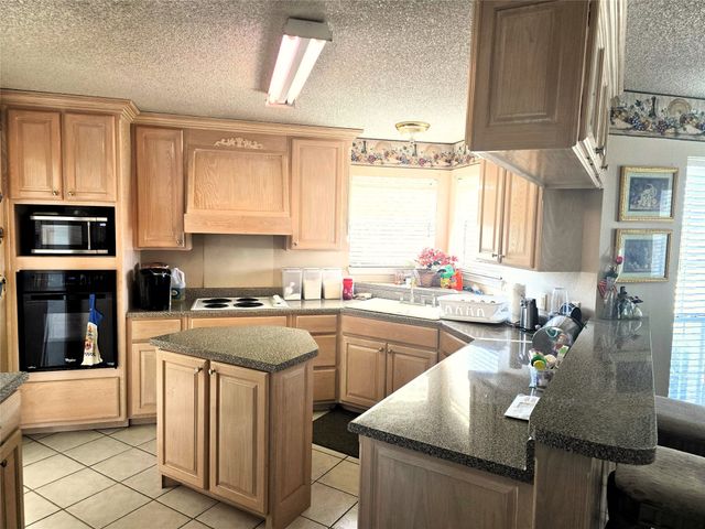 1544 County Road 1272, Deport, TX 75435