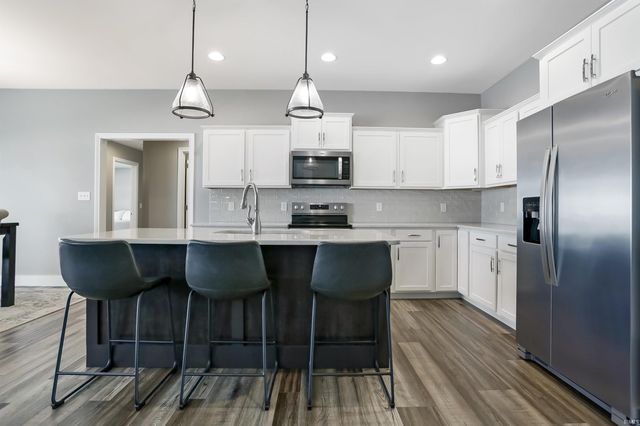 8142 Prescott Drive, Evansville, IN 47715