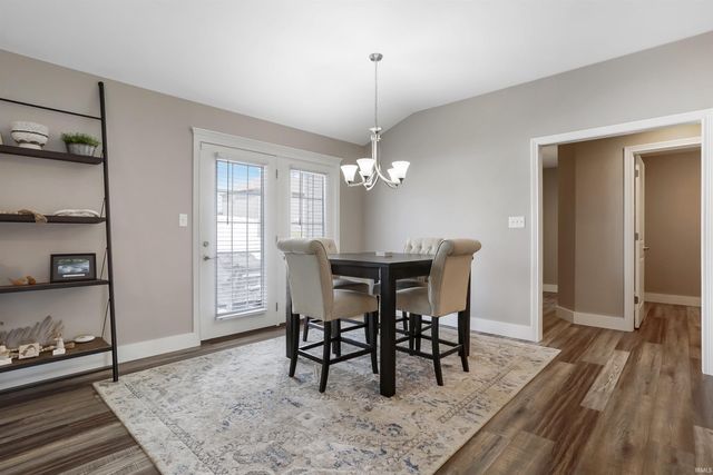 8142 Prescott Drive, Evansville, IN 47715