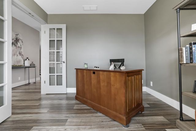 8142 Prescott Drive, Evansville, IN 47715