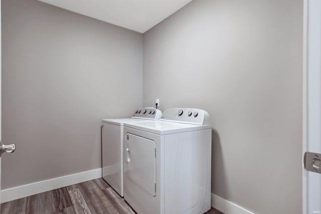 8142 Prescott Drive, Evansville, IN 47715