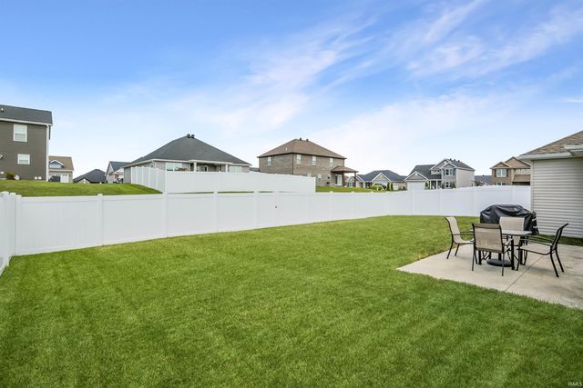 8142 Prescott Drive, Evansville, IN 47715