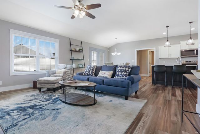 8142 Prescott Drive, Evansville, IN 47715