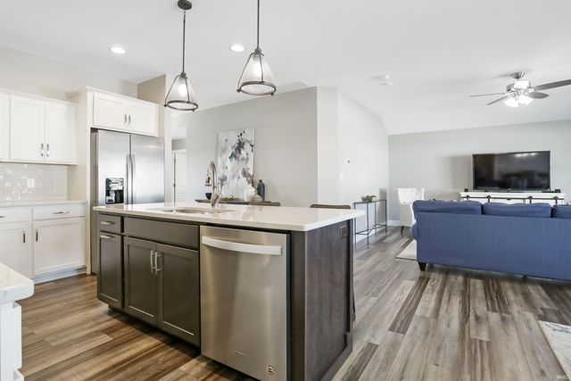 8142 Prescott Drive, Evansville, IN 47715