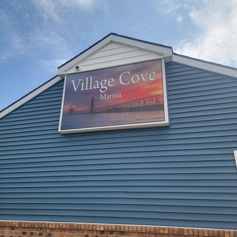 910 W Savidge Street 40, Spring Lake, MI 49456