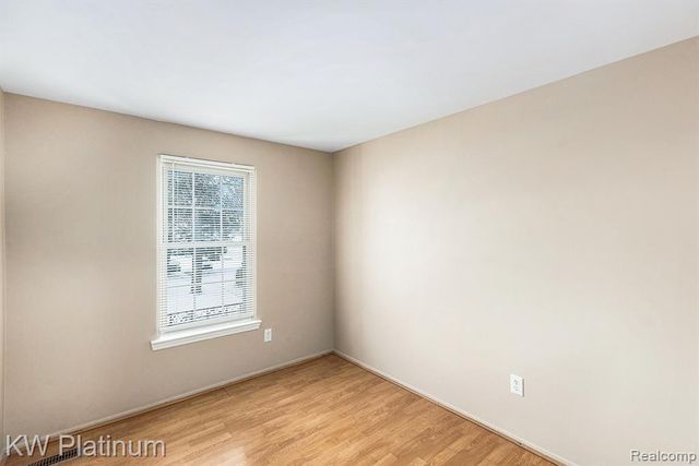 35213 Taffy Drive, Sterling Heights, MI 48312