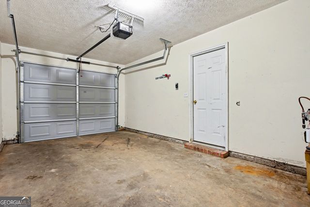 37 Greentree Drive, Newnan, GA 30265