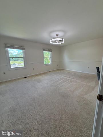 338 NANSEMOND ST SE, Leesburg, VA 20175