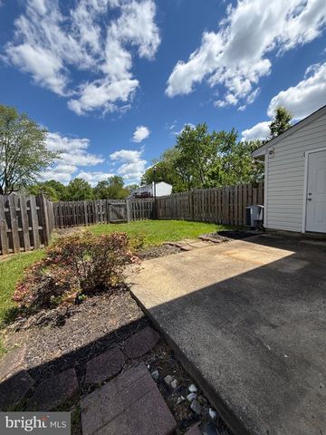 338 NANSEMOND ST SE, Leesburg, VA 20175