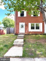 338 NANSEMOND ST SE, Leesburg, VA 20175