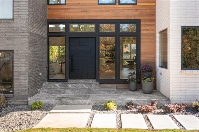 6531 Long Acres Drive, Sandy Springs, GA 30328