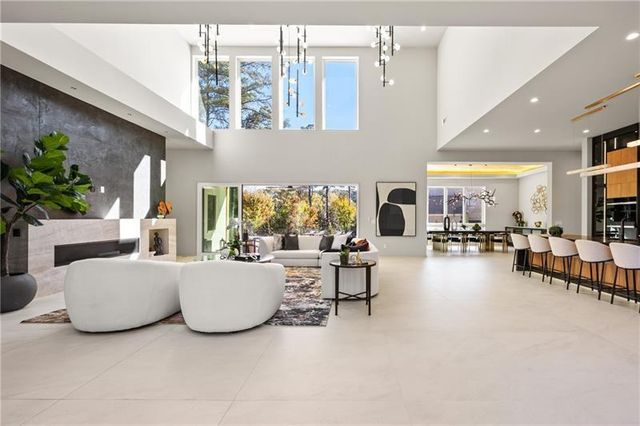 6531 Long Acres Drive, Sandy Springs, GA 30328