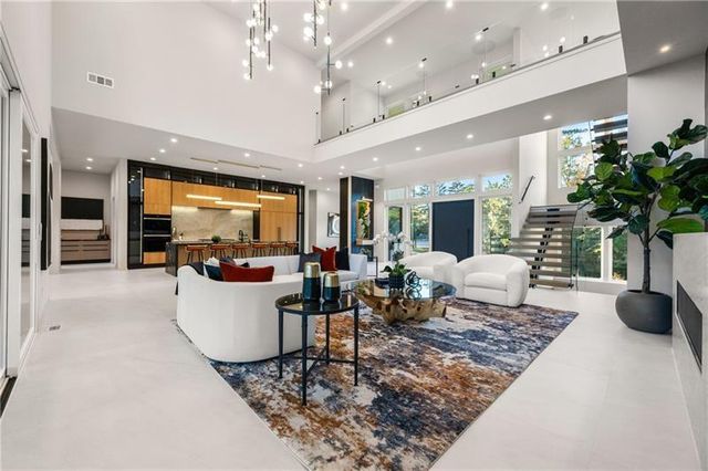 6531 Long Acres Drive, Sandy Springs, GA 30328