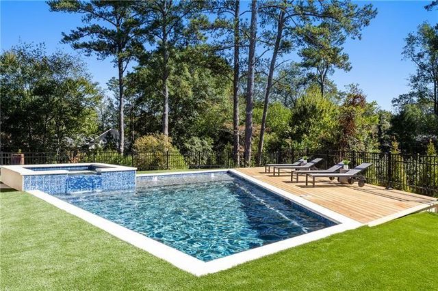 6531 Long Acres Drive, Sandy Springs, GA 30328