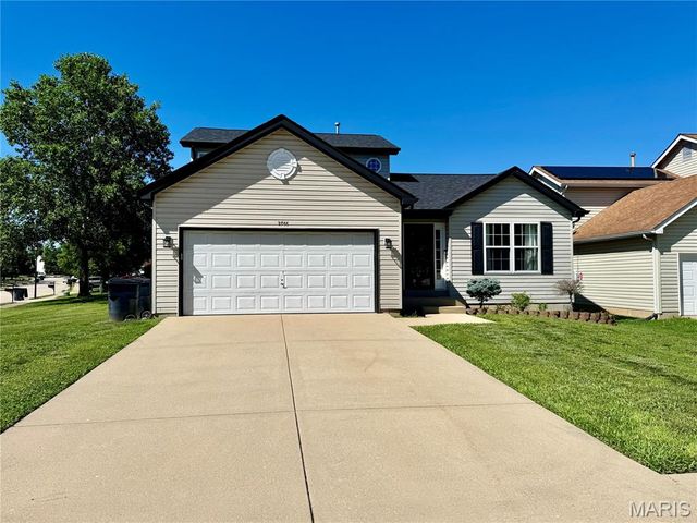 2766 Brookmeadow Drive, Belleville, IL 62221