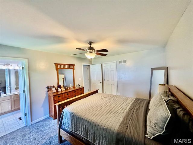 2766 Brookmeadow Drive, Belleville, IL 62221