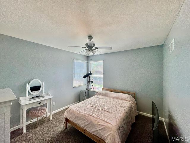 2766 Brookmeadow Drive, Belleville, IL 62221