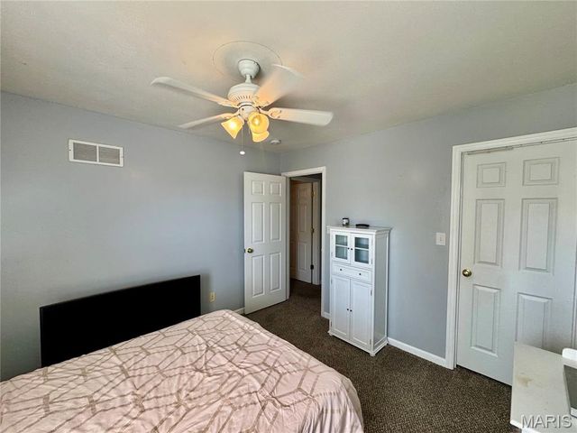 2766 Brookmeadow Drive, Belleville, IL 62221