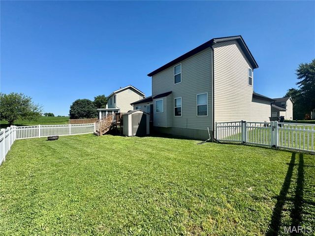 2766 Brookmeadow Drive, Belleville, IL 62221