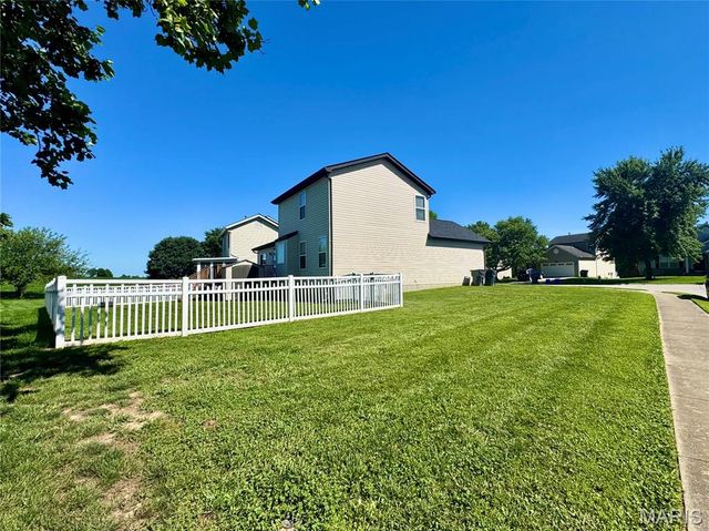 2766 Brookmeadow Drive, Belleville, IL 62221
