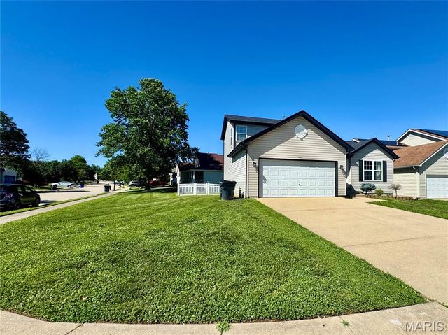 2766 Brookmeadow Drive, Belleville, IL 62221