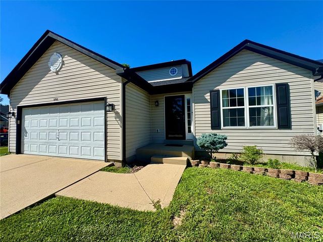 2766 Brookmeadow Drive, Belleville, IL 62221