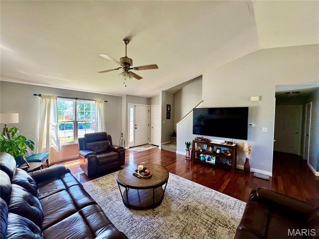 2766 Brookmeadow Drive, Belleville, IL 62221