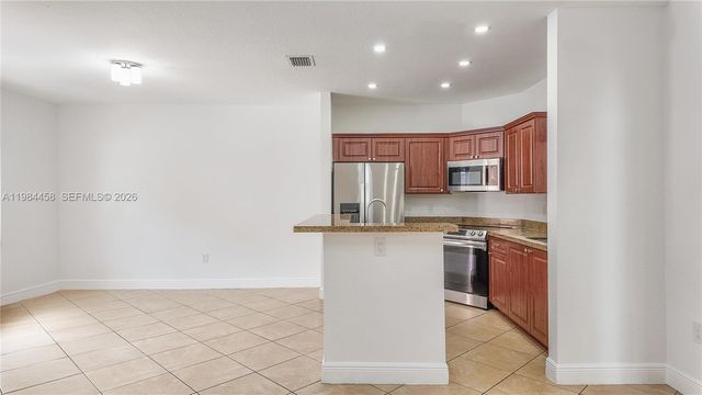 6002 SW 8th St 3, West Miami, FL 33144