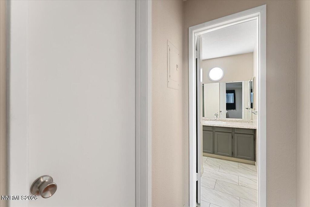 Image 16 of property listing at 2177 Kietzke Lane D, Reno, NV 89502