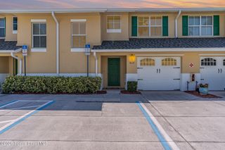 609 Cedar Side Circle NE, Palm Bay, FL 32905
